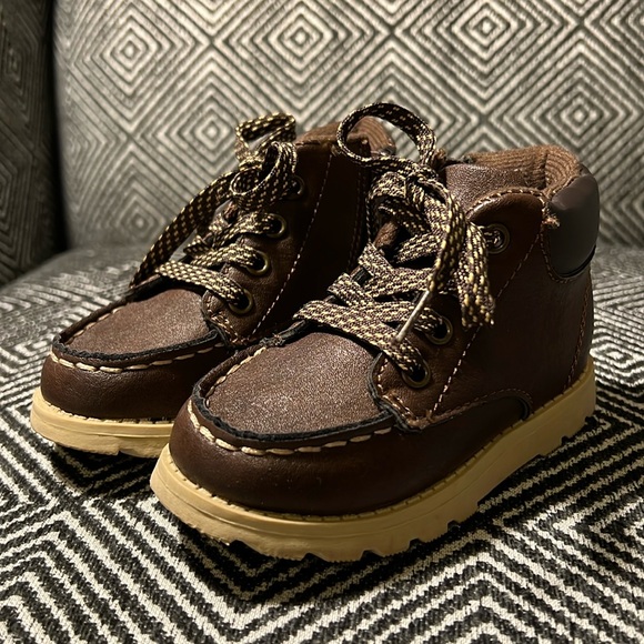 Carter's Other - Excellent Condition Carter’s Toddler Sz 7 Boots